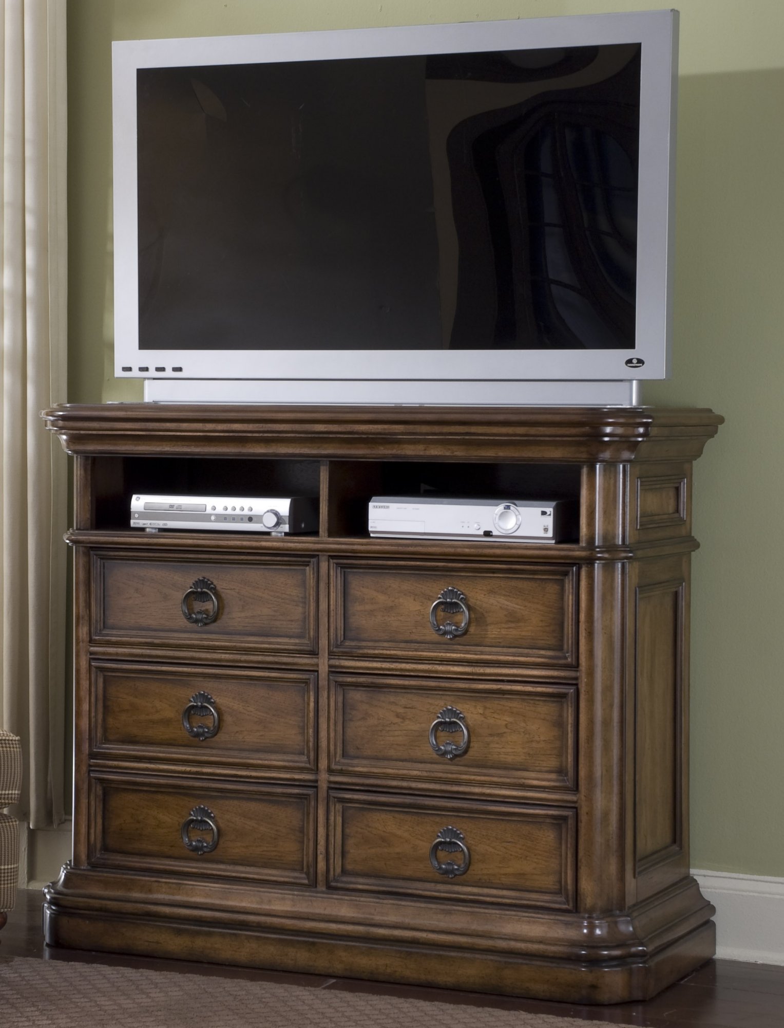 Pulaski San Mateo Bedroom Furniture