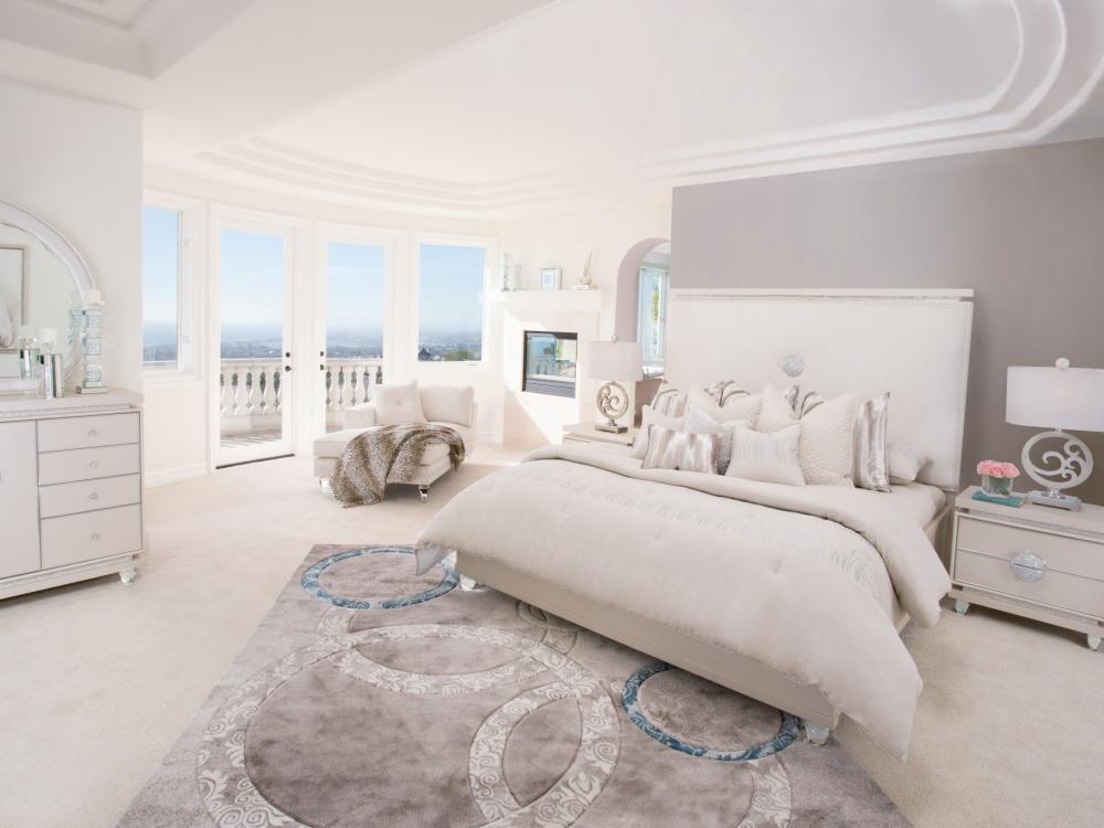Glimmering Heights Bedroom