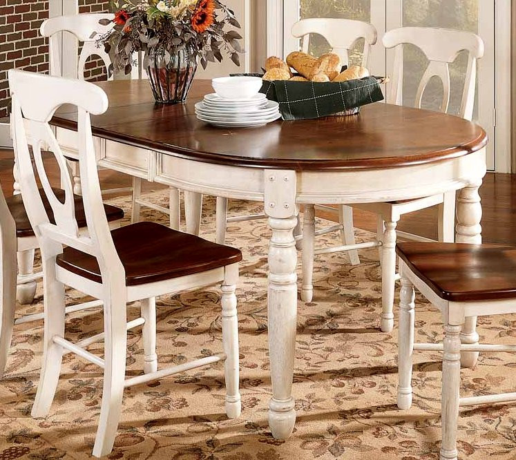 A America British Isles Merlot Buttermilk Oval Leg Table w Two