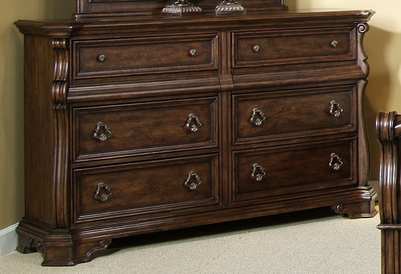 8 Drawer Dresser