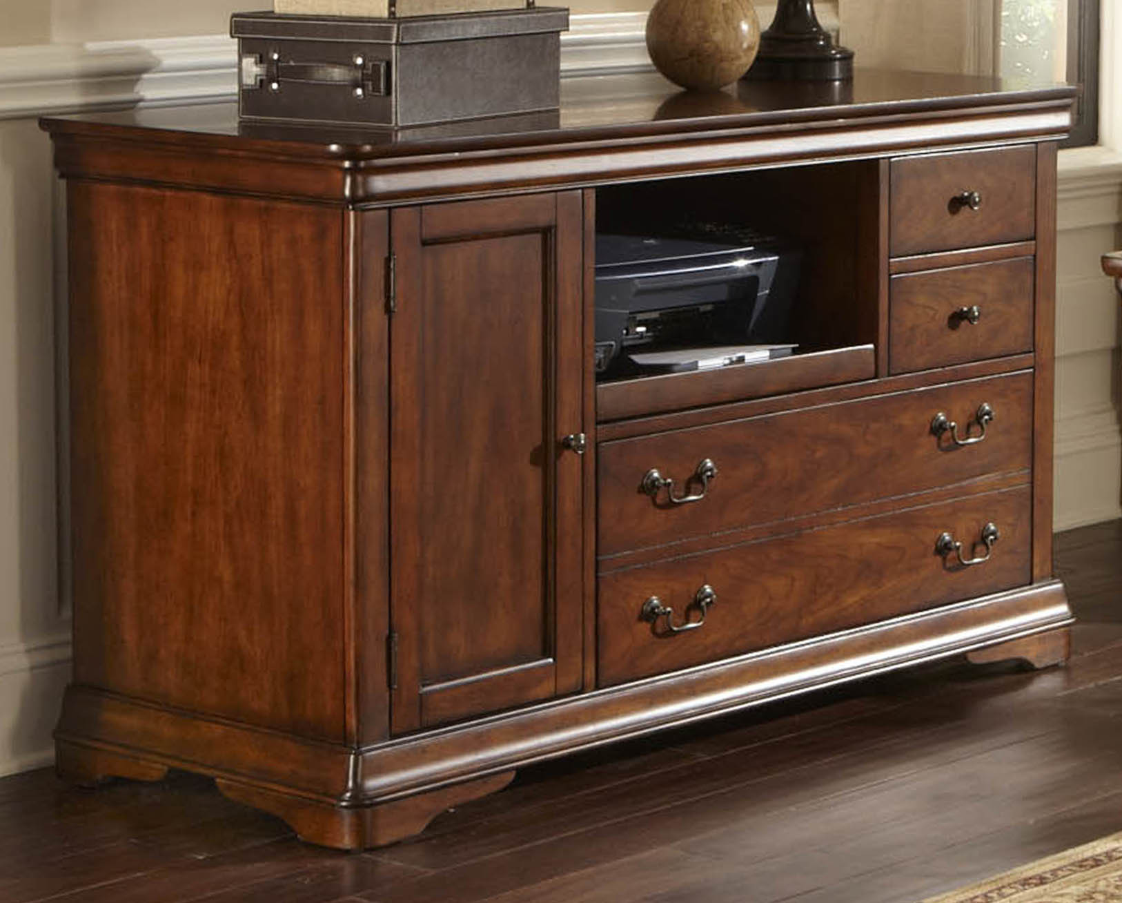 Credenza