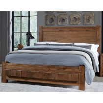 Queen Poster Bed with 6x6 Footboard