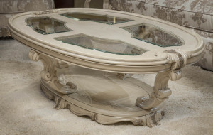 Oval Cocktail Table