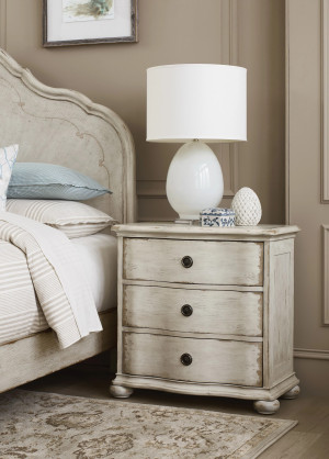 HELEN THREE DRAWER NIGHTSTAND-CRÈME
