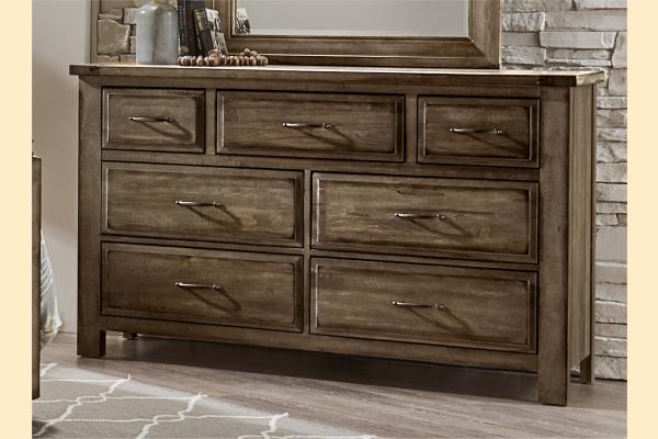 VB Artisan & Post  Maple Road-Maple Syrup Triple Dresser