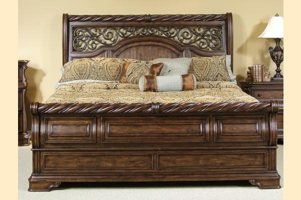 Liberty Arbor Place Queen Sleigh Bed