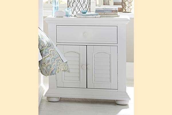 Liberty Summer House I Door Night Stand