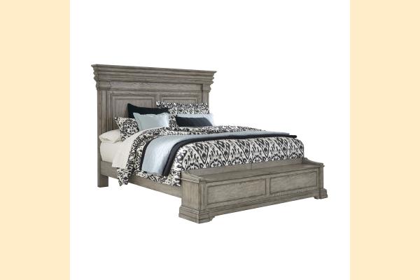 Pulaski Madison Ridge Madison Ridge Queen Panel Bed with Panel Blanket Chest Footboard